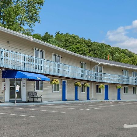 Econo Lodge Lee - Great Barrington Exterior photo