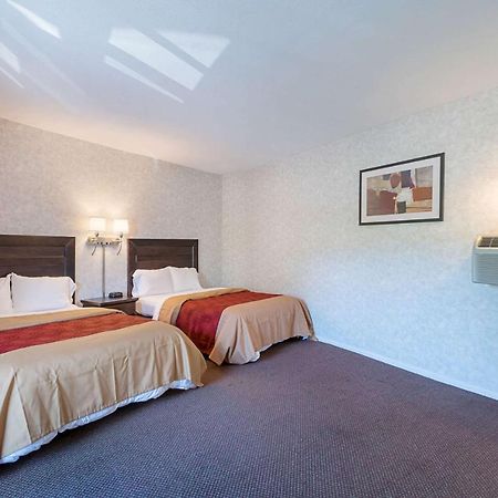 Econo Lodge Lee - Great Barrington Exterior photo
