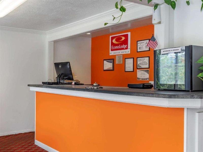 Econo Lodge Lee - Great Barrington Exterior photo