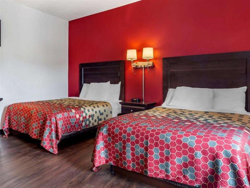Econo Lodge Lee - Great Barrington Exterior photo