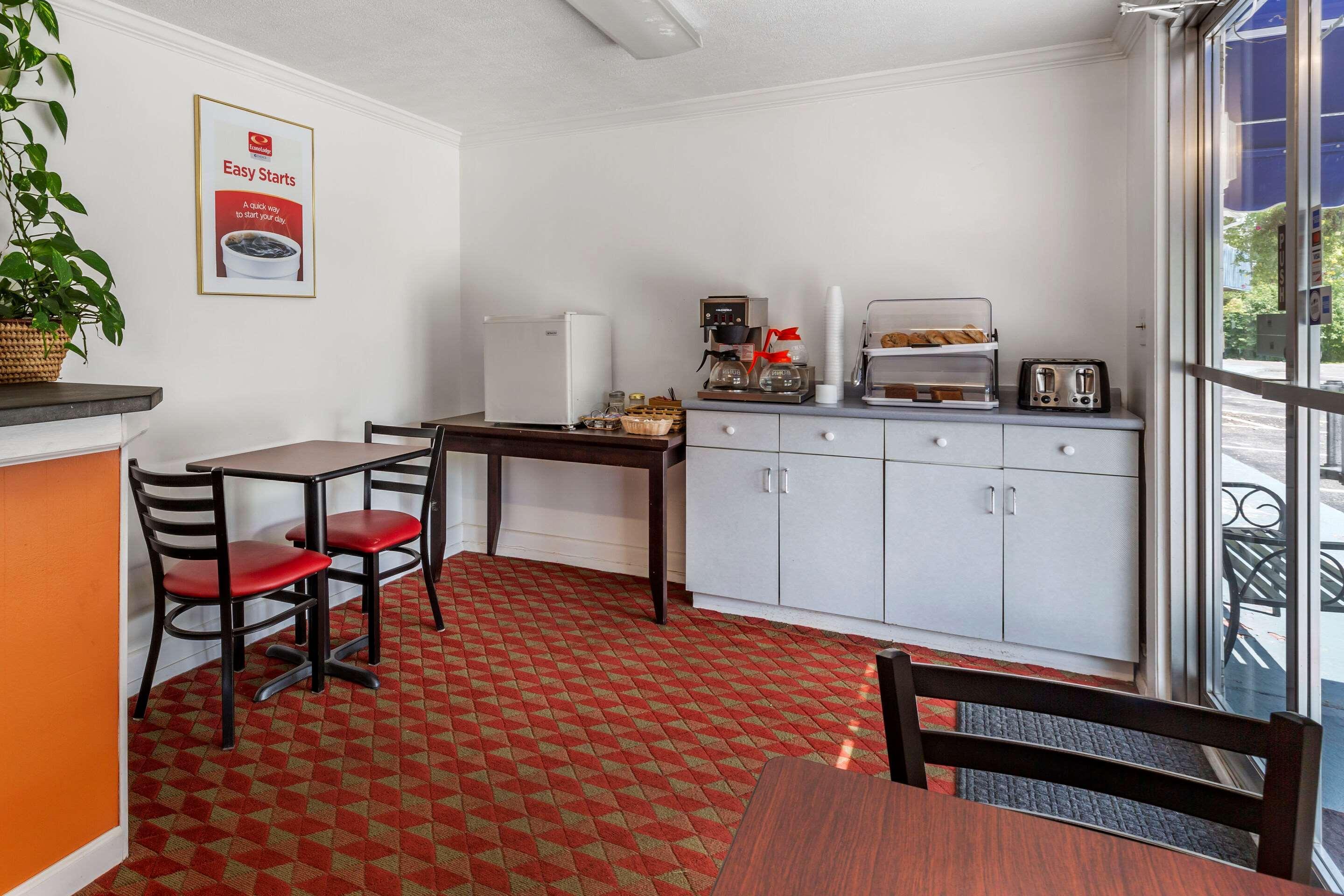 Econo Lodge Lee - Great Barrington Exterior photo