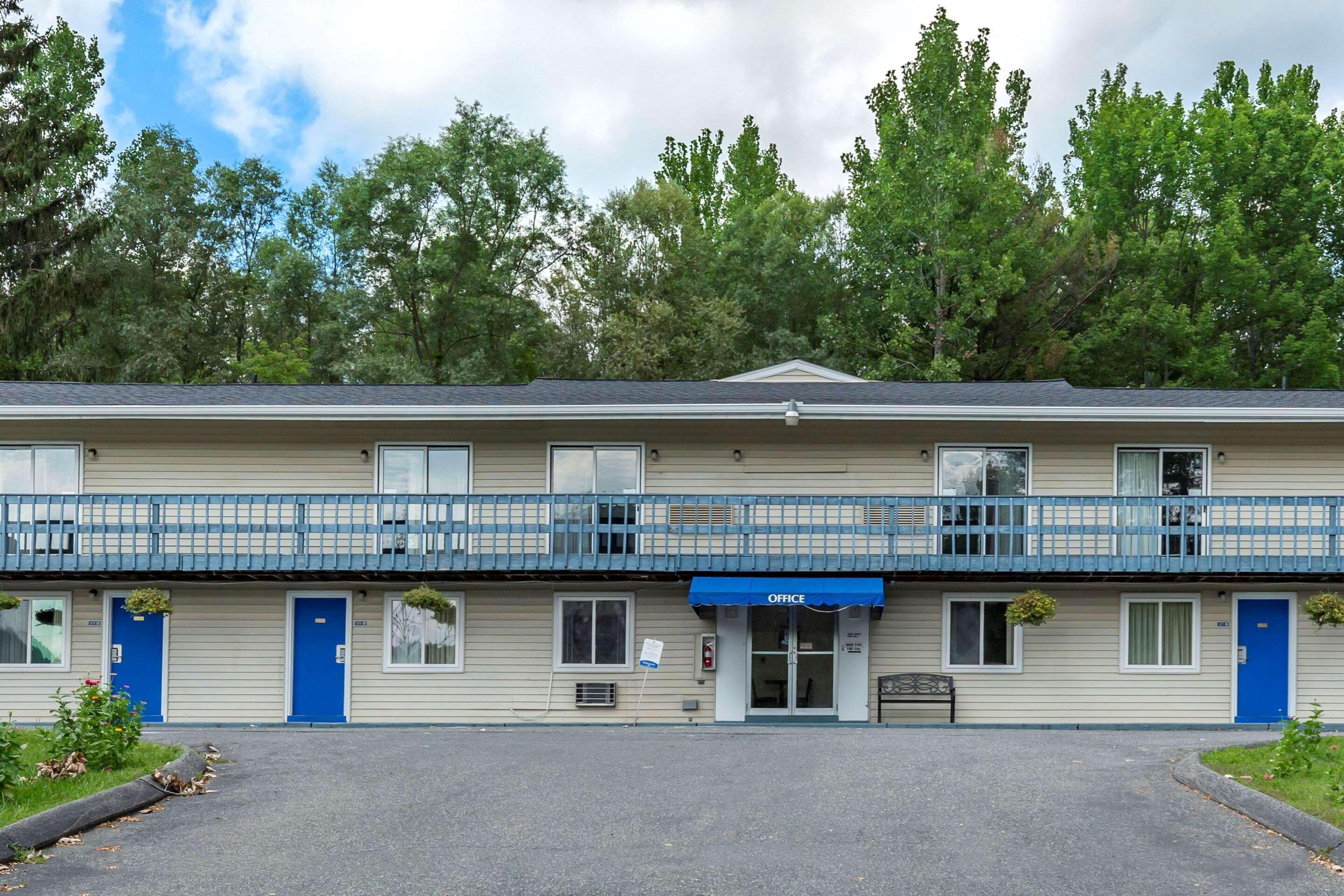 Econo Lodge Lee - Great Barrington Exterior photo