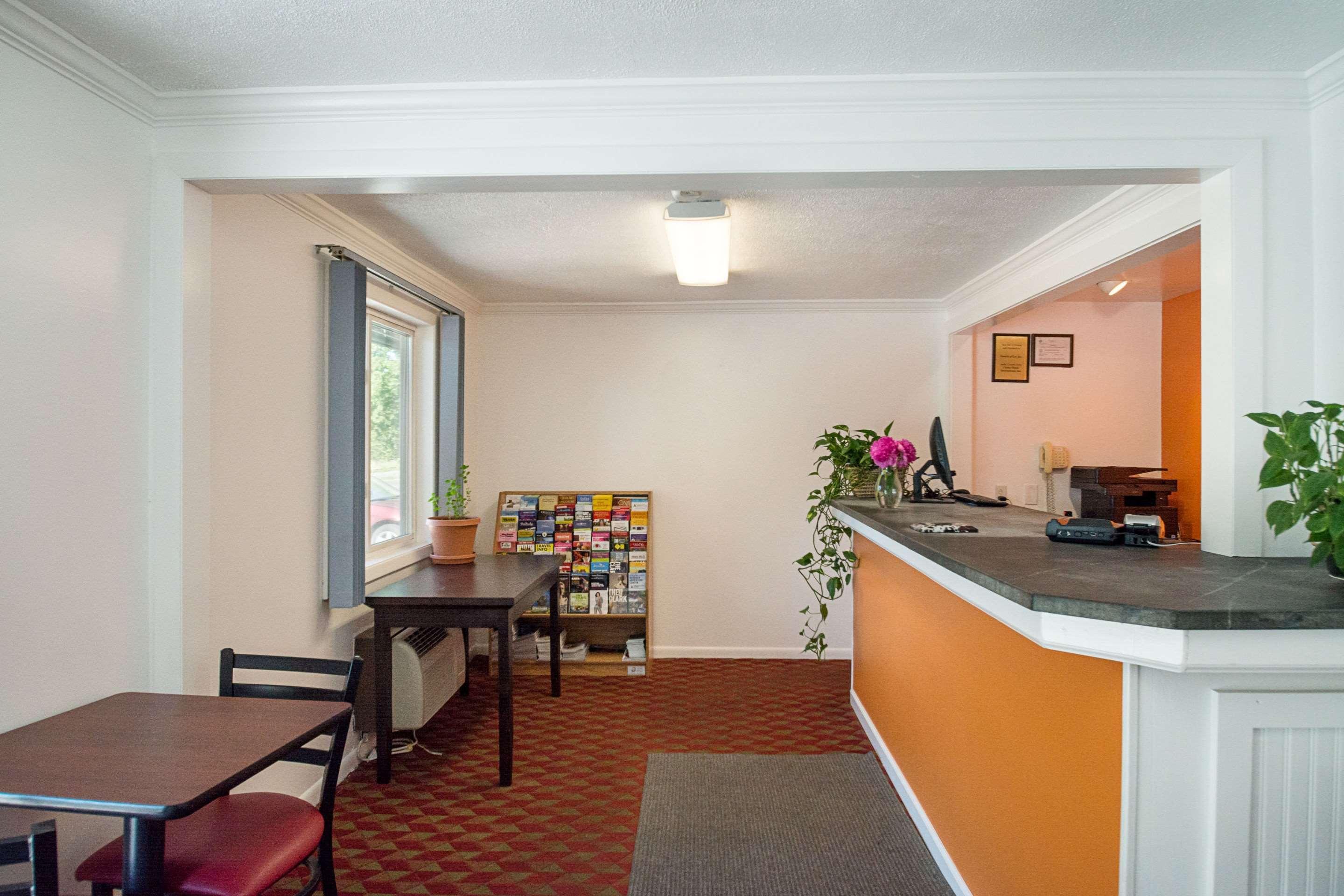 Econo Lodge Lee - Great Barrington Exterior photo