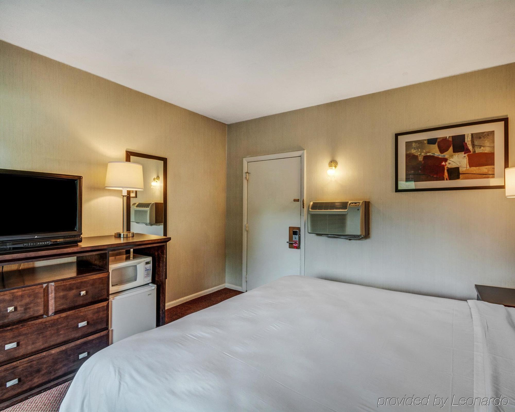 Econo Lodge Lee - Great Barrington Exterior photo